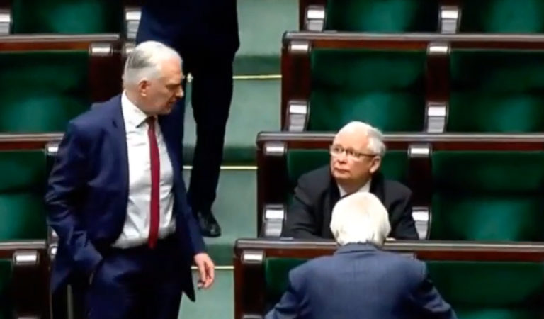 Na Nowogrodzkiej ważą się losy koalicji rządowej. Gowin u Kaczyńskiego.