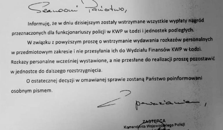 Rolują policjantów? Komendant wysłał depeszę, że wypłaty nagród wstrzymane, a ministerstwo twierdzi, że wszystko w porządku.