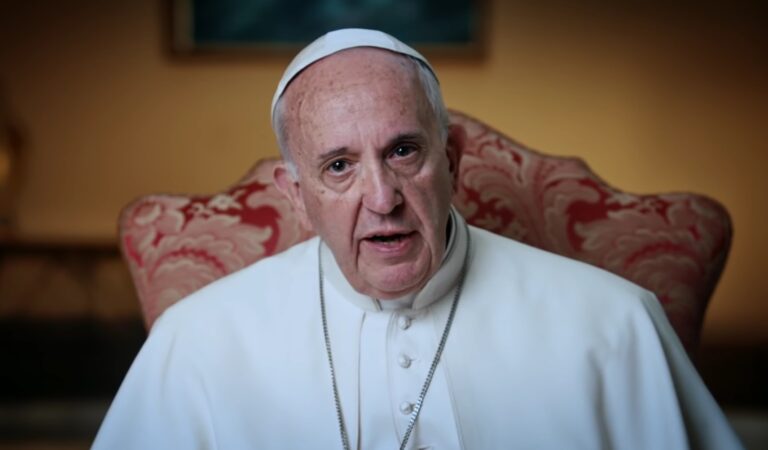 Papież wściekły! Odwołał spotkania i wezwał polskich hierarchów “w trybie pilnym”