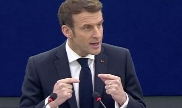 Macron wzywa do dodania aborcji i ochrony klimatu do Europejskiej Karty Praw Podstawowych.