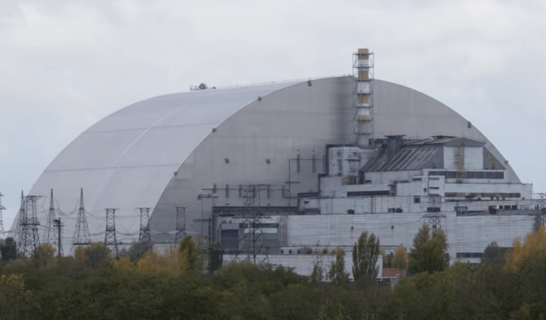 Rosyjskie siły próbują zająć elektrownię w Czarnobylu, to wypowiedzenie wojny Europie