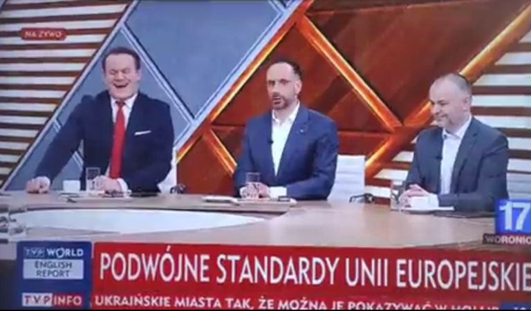 Janusz Kowalski obscenicznie wyśmiany na antenie TVP INFO [VIDEO]